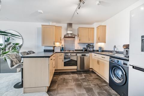 99, Waterside House Abbey Close, Taunton, TA1 1AN