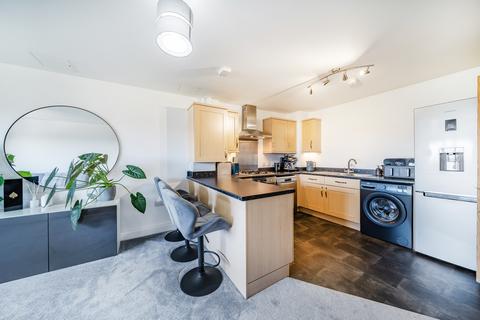 99, Waterside House Abbey Close, Taunton, TA1 1AN