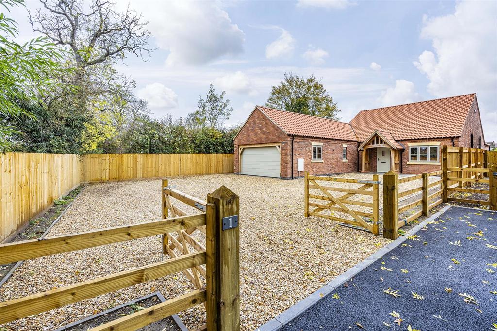 1 Sunnyfield Close-46.jpg