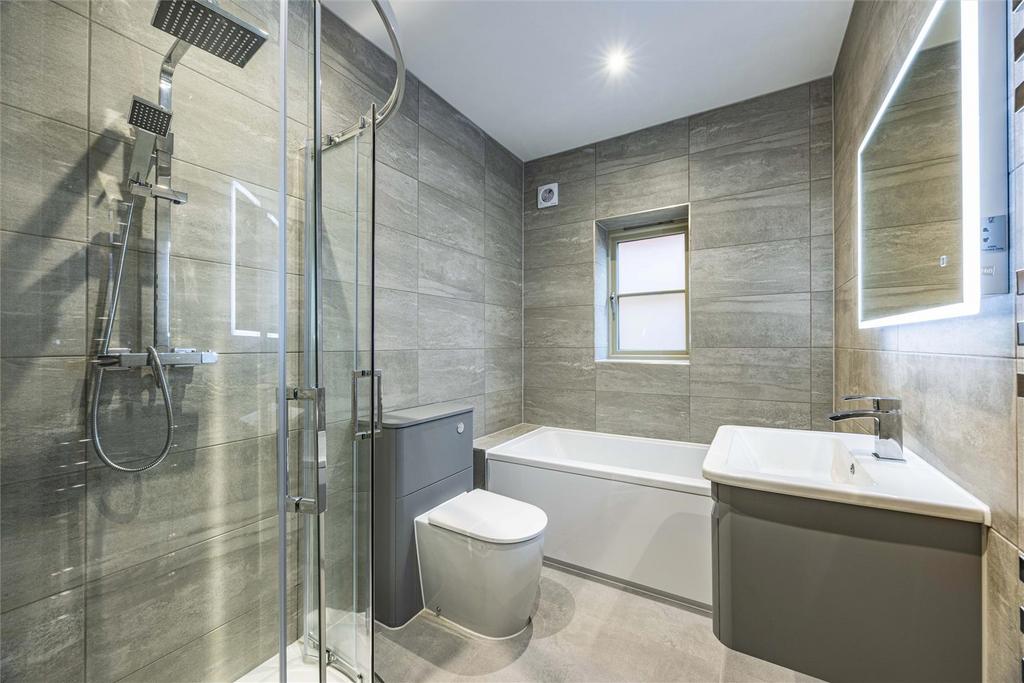 1 Sunnyfield Close-7.jpg
