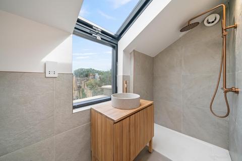 3 bedroom end of terrace house for sale, Saltram Crescent, London