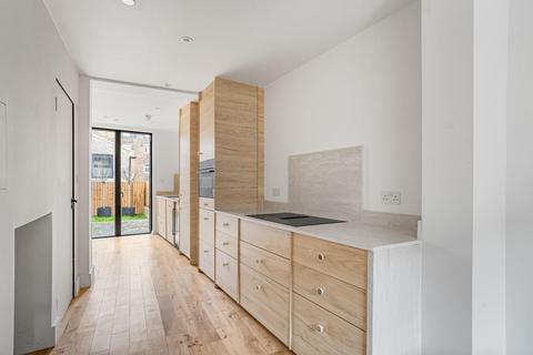 undefined, Saltram Crescent, London