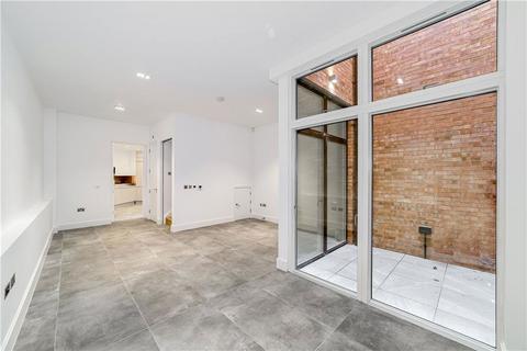 3 bedroom house to rent, Penrose Mews, London SW6