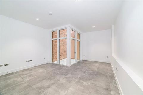 3 bedroom house to rent, Penrose Mews, London SW6
