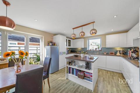 4 bedroom detached house for sale, Chignal Road, Chelmsford CM1