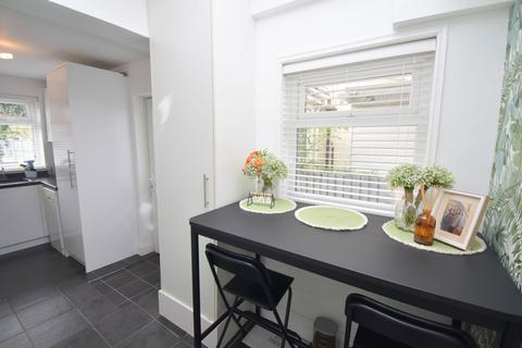 11 Nicholas Road, Widnes, WA8 8ST