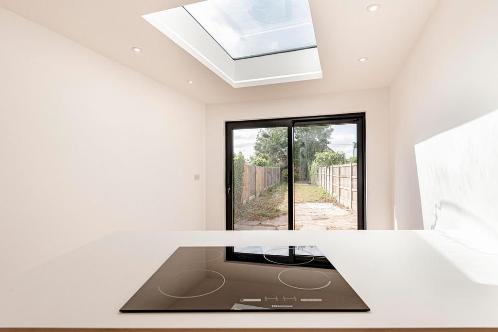 Kitchen/Dining Room (4)