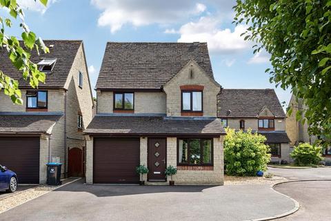 5 Birdlip Close, Witney, OX28 5GE