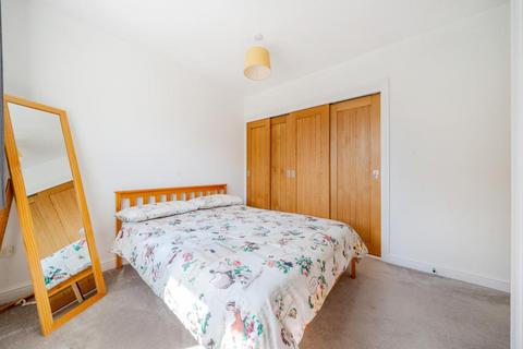 5 Birdlip Close, Witney, OX28 5GE