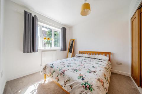5 Birdlip Close, Witney, OX28 5GE