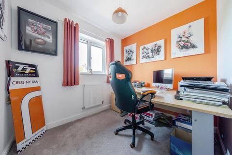 5 Birdlip Close, Witney, OX28 5GE