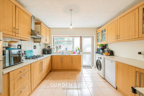 undefined, Shrewsbury Road, London E7