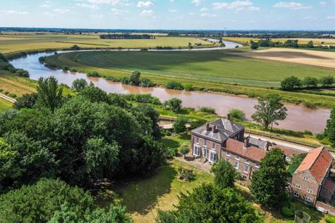 undefined, Turnham Hall, Cliffe