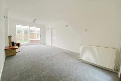 3 bedroom detached house to rent, Viscount Walk, Bournemouth, BH11 9