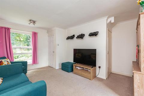 7 Caling Croft, New Ash Green, Longfield, DA3 8PX