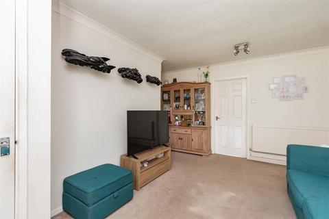 7 Caling Croft, New Ash Green, Longfield, DA3 8PX