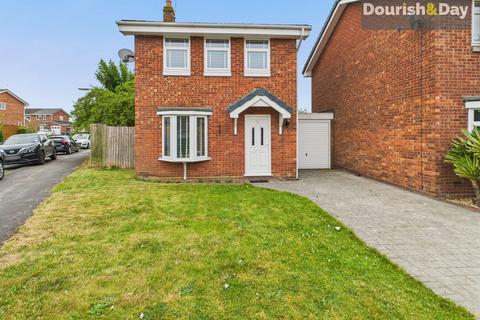 3 bedroom detached house for sale, Shelmore Way, Stafford ST20