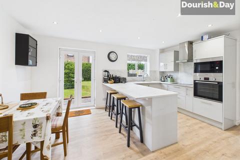 3 bedroom detached house for sale, Shelmore Way, Stafford ST20