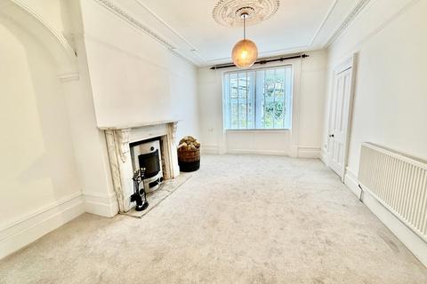 4 bedroom semi-detached house for sale, Hill House Lane, Oxenhope, Keighley, BD22