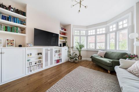 8a Lancaster Gardens, London, W13 9JY