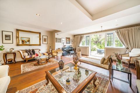 undefined, Edmunds Walk, London N2