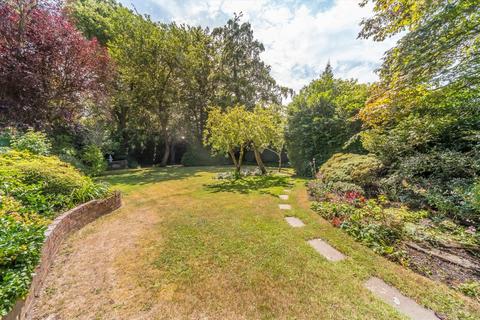 undefined, Edmunds Walk, London N2