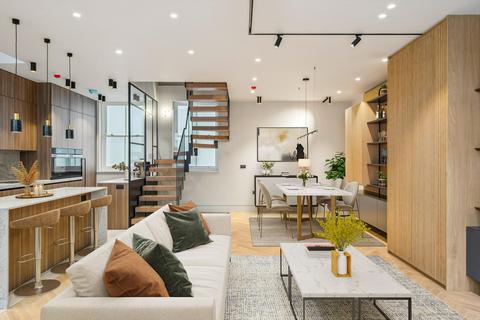 4 bedroom terraced house to rent, Astwood Mews, South Kensington, London, SW7
