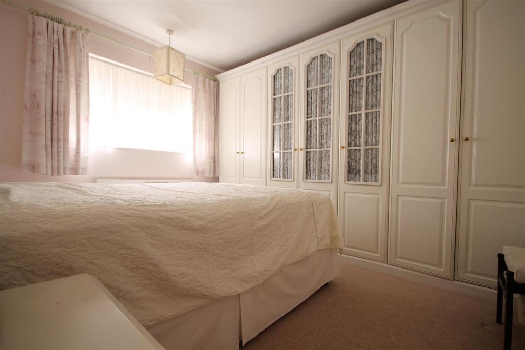 .bed1.JPG