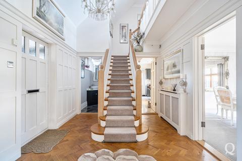4 bedroom detached house for sale, Minster Road, Minster On Sea, Sheerness, Kent, ME12