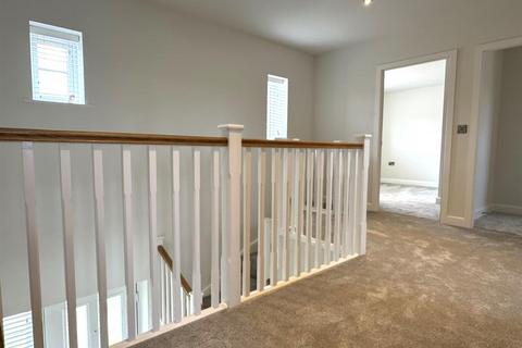 4 bedroom detached house for sale, Kettlemere Close, Ellesmere.
