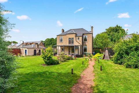 undefined, Main Street, Livingston EH53