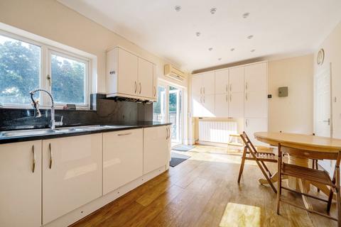 4 bedroom semi-detached house for sale, Broomfield Avenue, London, N13