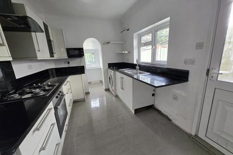 3 bedroom terraced house to rent, Bury Street, Edmonton, N9