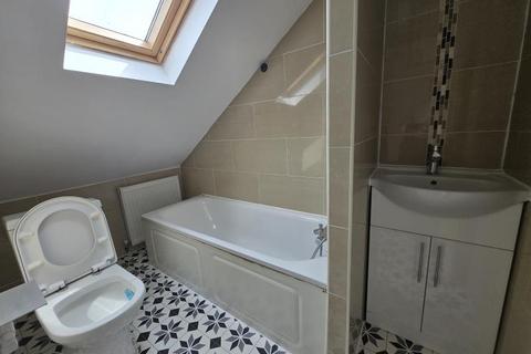 3 bedroom terraced house to rent, Bury Street, Edmonton, N9