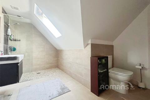 2 Spring Lane, Farnham, GU9 0JD