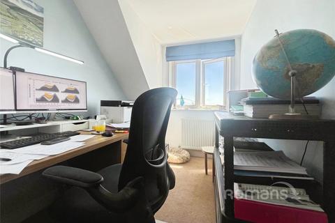 2 Spring Lane, Farnham, GU9 0JD