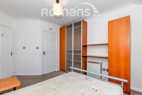 2 bedroom flat to rent, Clarence Road, Windsor, SL4