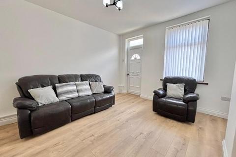 2 bedroom terraced house to rent, St. Georges Road, Barnsley