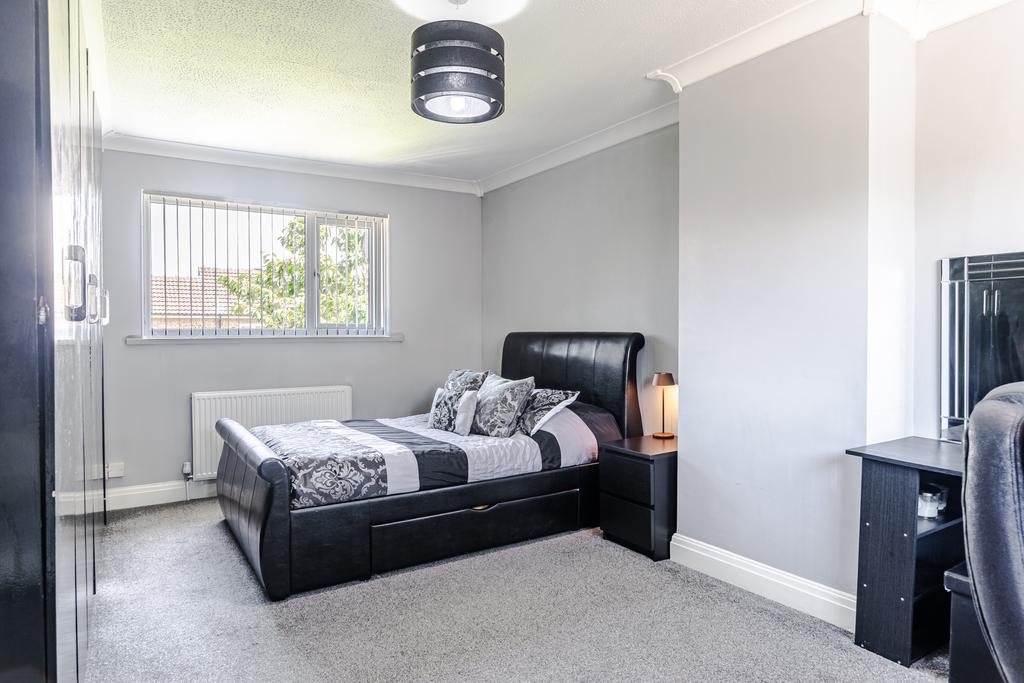Bedroom1a
