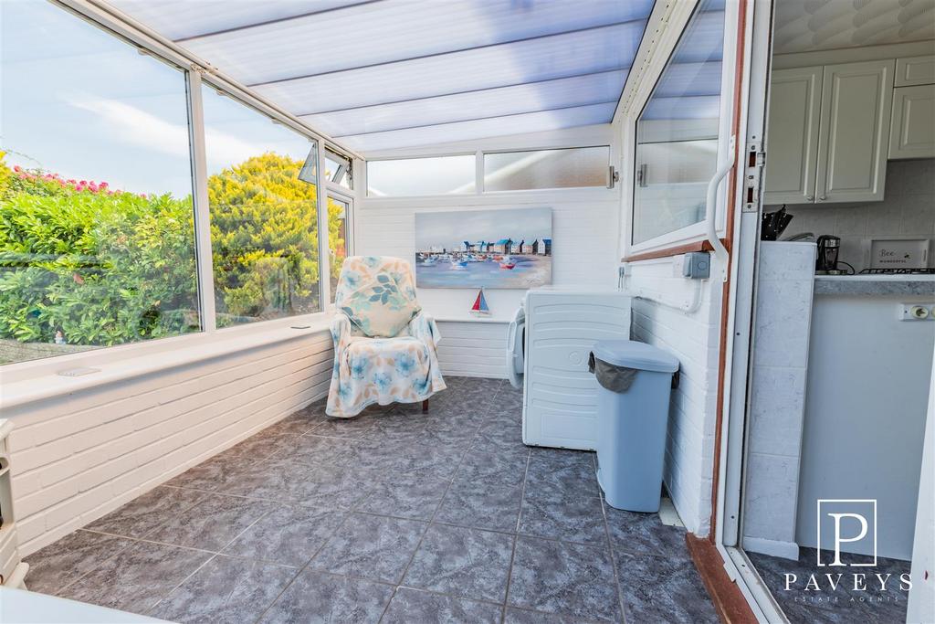 Conservatory / utility room
