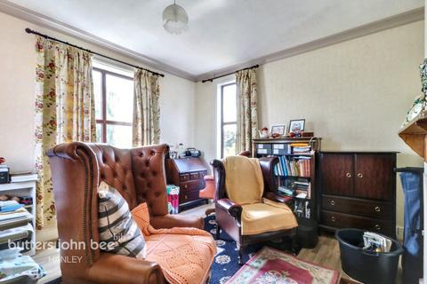 Jacqueline Street, Tunstall, Stoke-On-Trent ST6 5JA