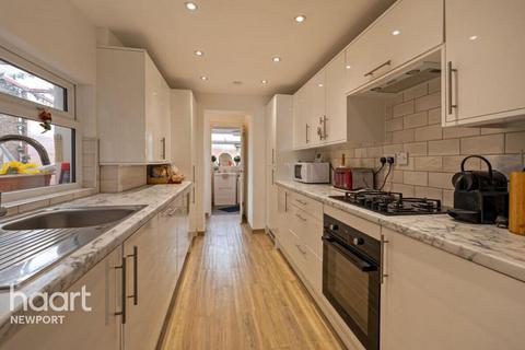 3 bedroom terraced house for sale, Henson Street, Newport