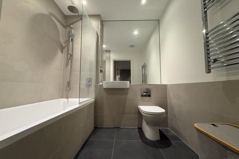 1 bedroom flat for sale, Kappa Court, Etwell Place, Surbiton, KT5