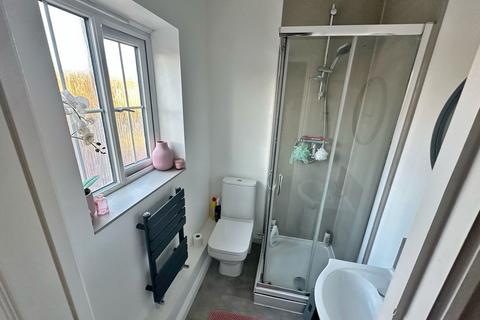 undefined, at Wiffen Close, Bedfordshire, Bedford MK45