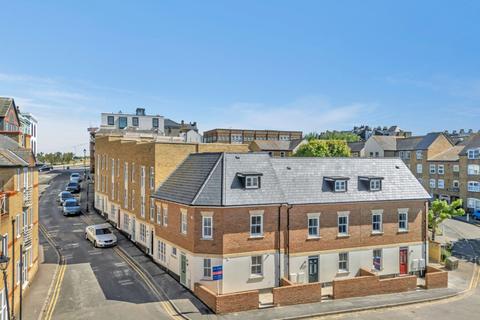 Fort Road, Margate, CT9