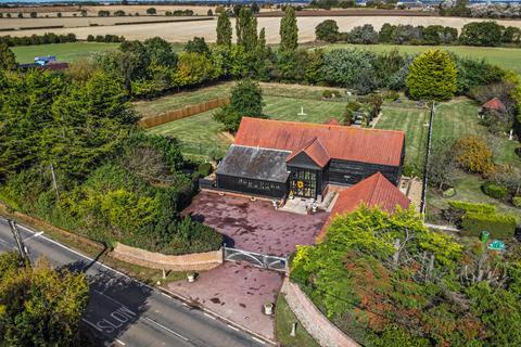 4 bedroom barn conversion for sale, Kirby Le Soken