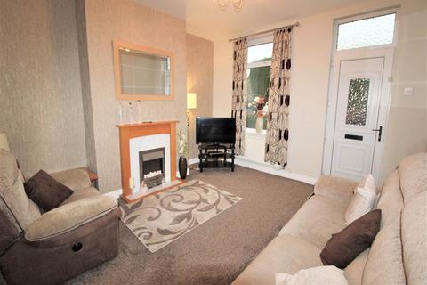 2 bedroom end of terrace house to rent, High Royd Avenue, Cudworth, Barnsley