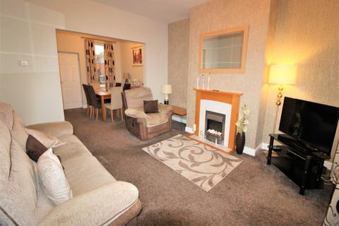 2 bedroom end of terrace house to rent, High Royd Avenue, Cudworth, Barnsley
