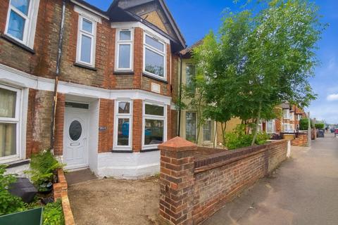 1 bedroom in a house share to rent, 125 West Wycombe Road, Hp12
