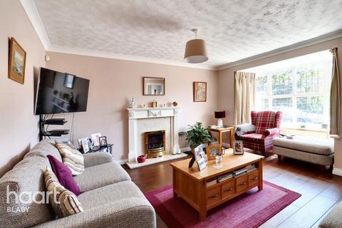 4 bedroom detached house for sale, Jewsbury Way, Leicester